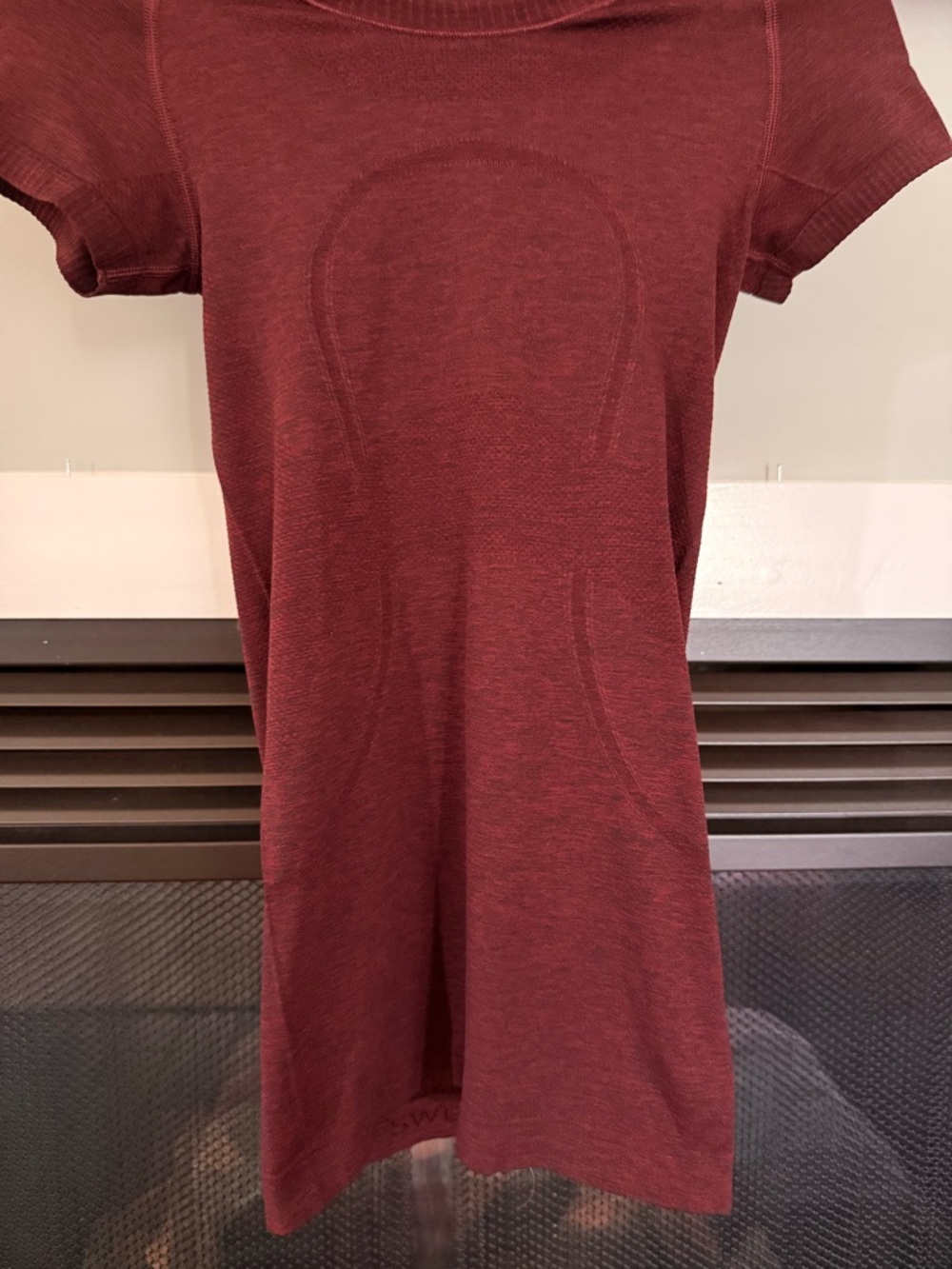 Lululemon women’s Swiftly Tech short sleeve crew. Color deep rouge. Size 2 - Picture 2 of 4